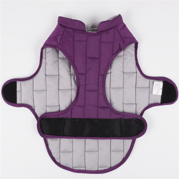 Zweifarbig karierte Hundekleidung